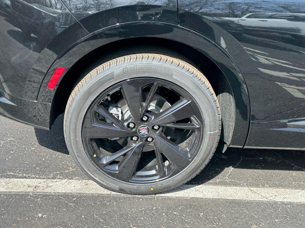 Buick Envision Vehicle Image 04