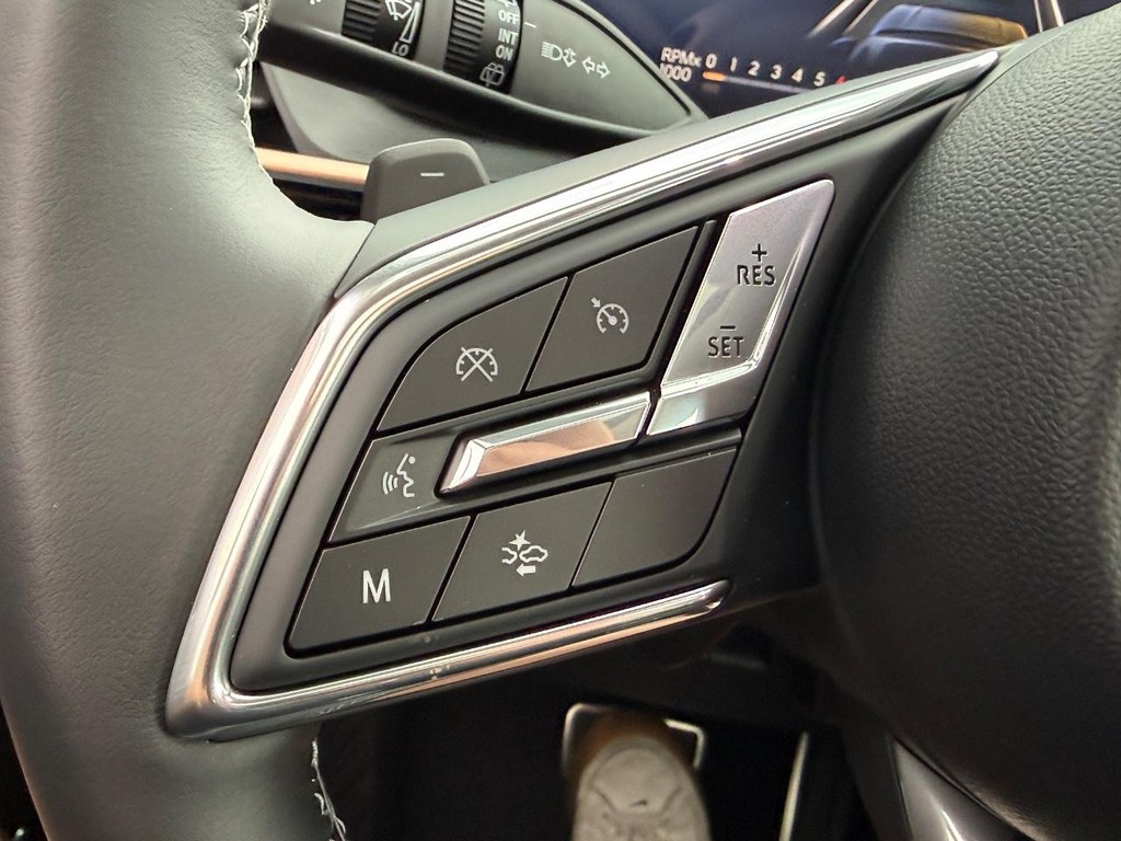 Buick Envision Vehicle Image 14