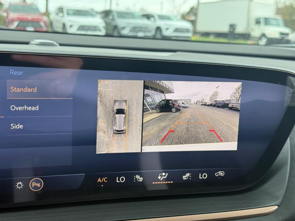 Buick Envision Vehicle Image 17