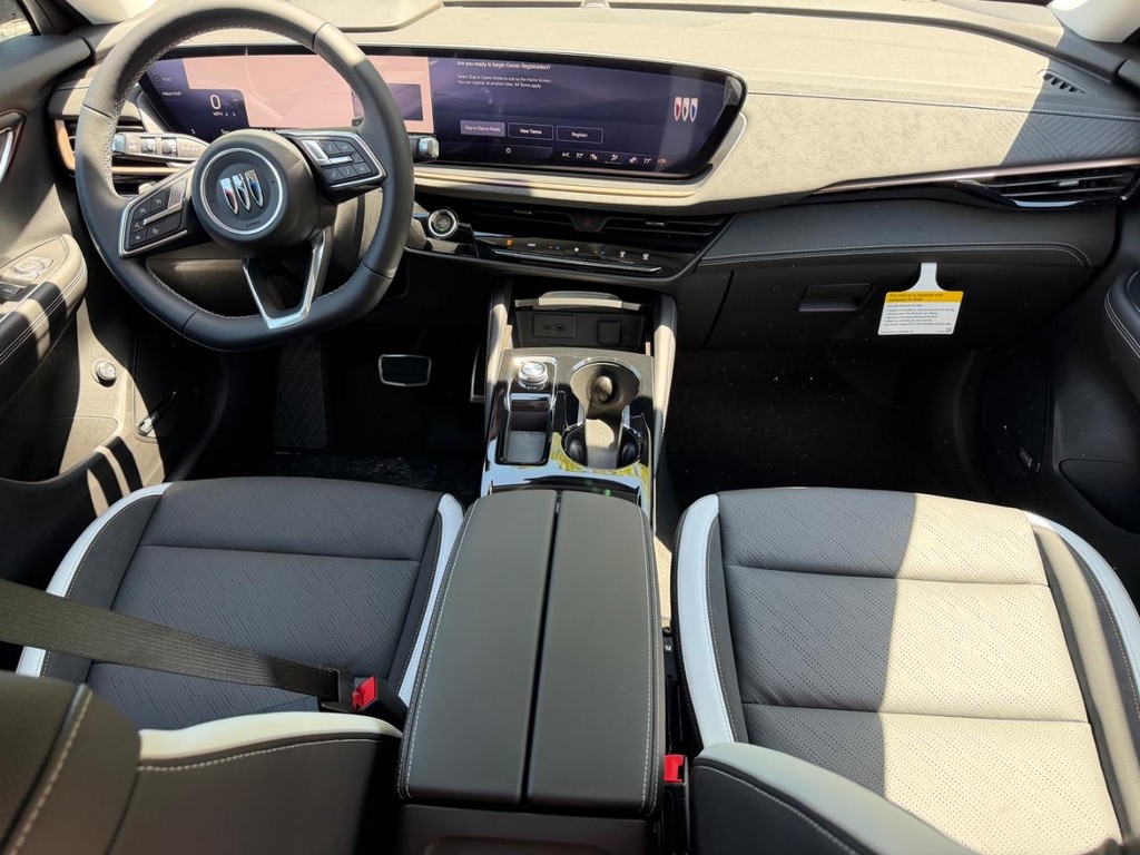 Buick Envision Vehicle Image 05