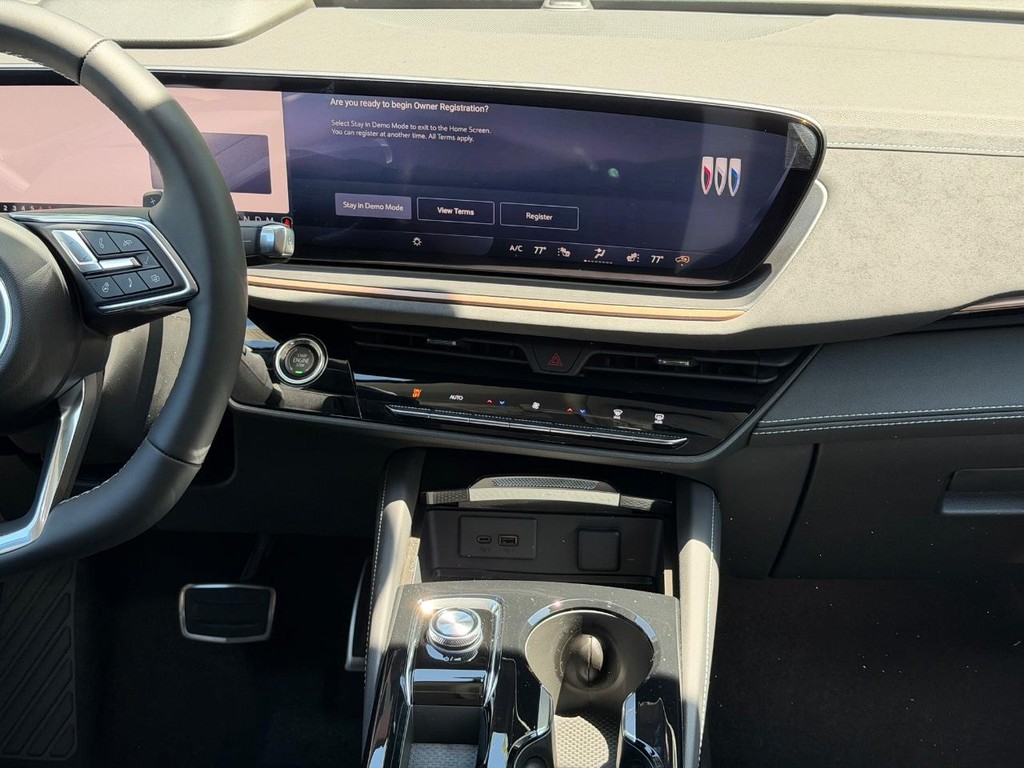 Buick Envision Vehicle Image 07