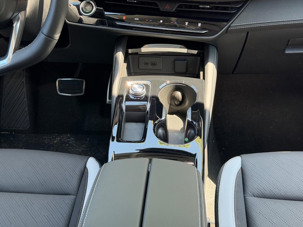 Buick Envision Vehicle Image 08