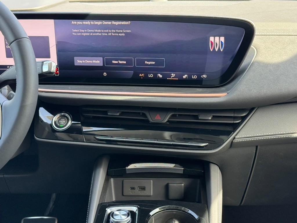 Buick Envision Vehicle Image 08