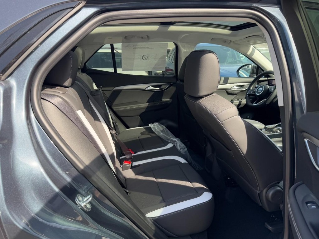 Buick Envision Vehicle Image 05