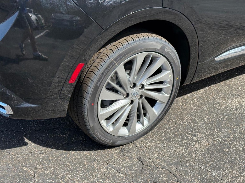 Buick Envision Vehicle Image 04