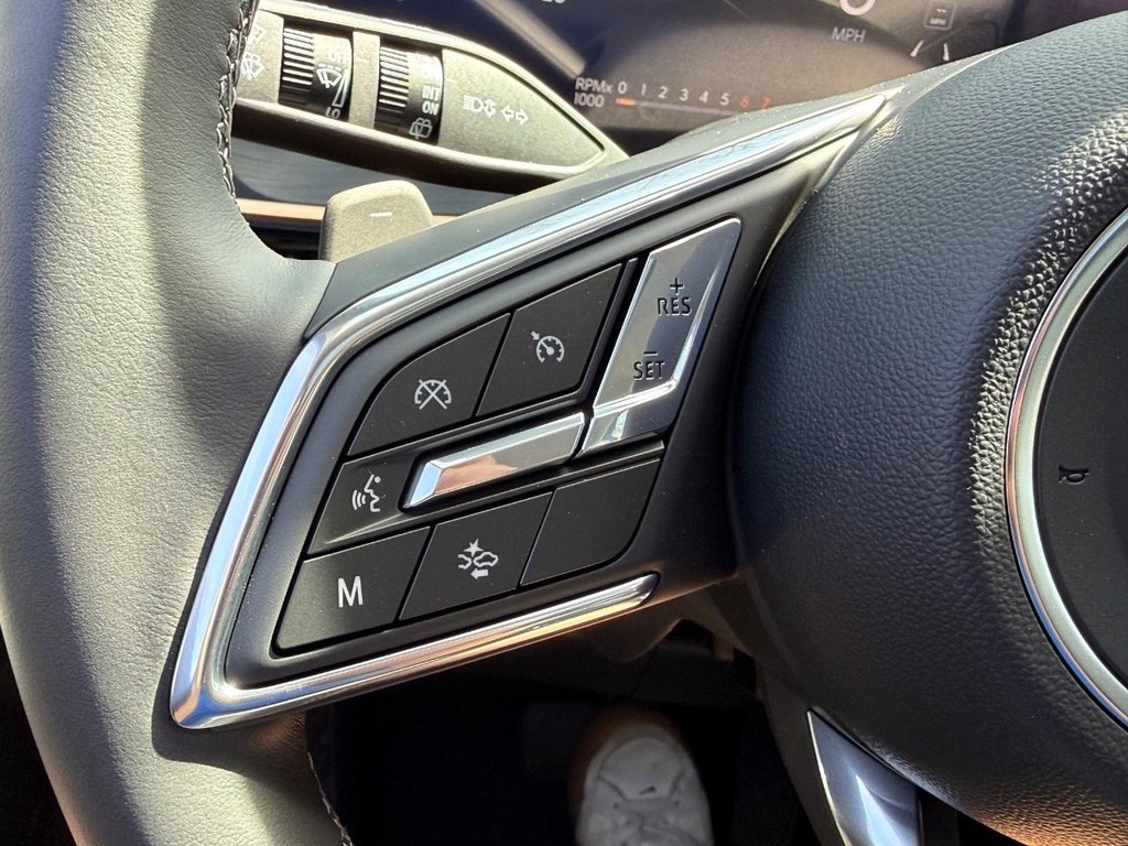 Buick Envision Vehicle Image 11