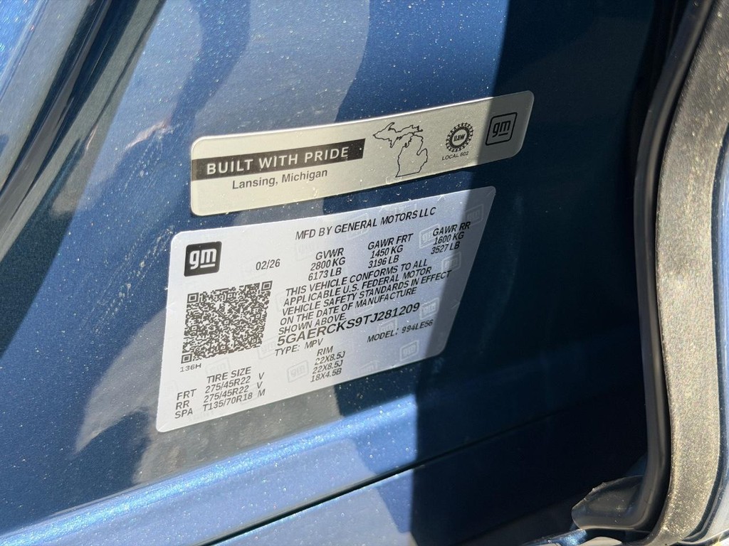 Buick Enclave Vehicle Image 19