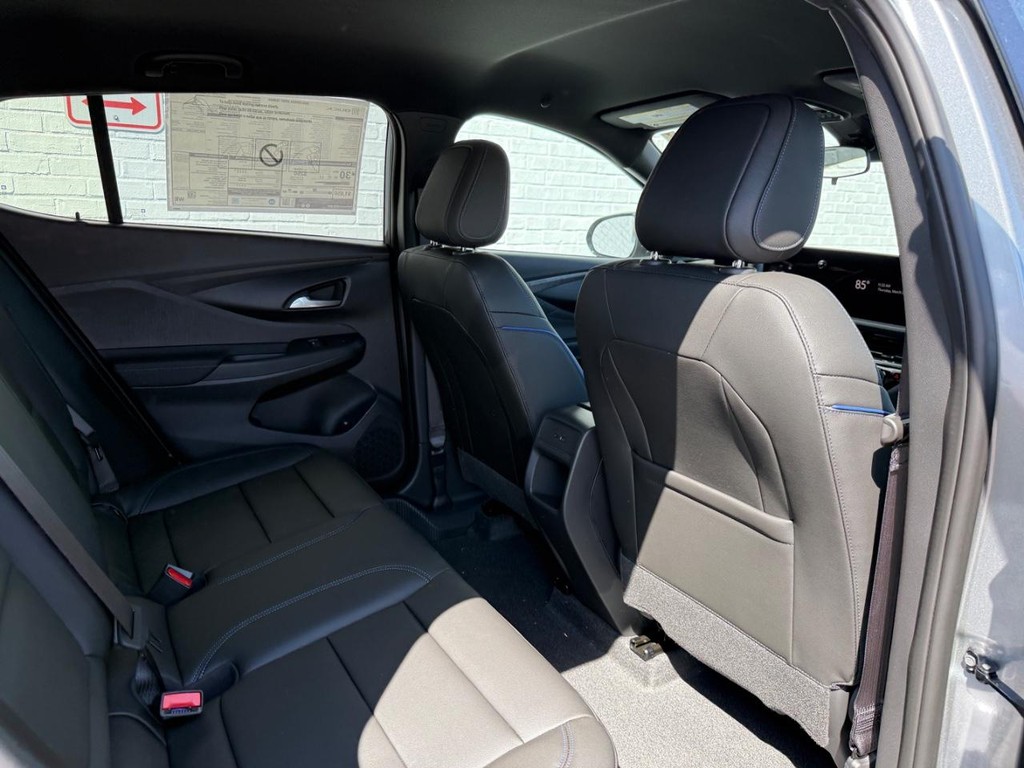 Buick Envista Vehicle Image 05