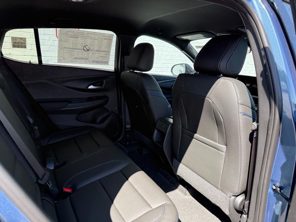 Buick Envista Vehicle Image 05