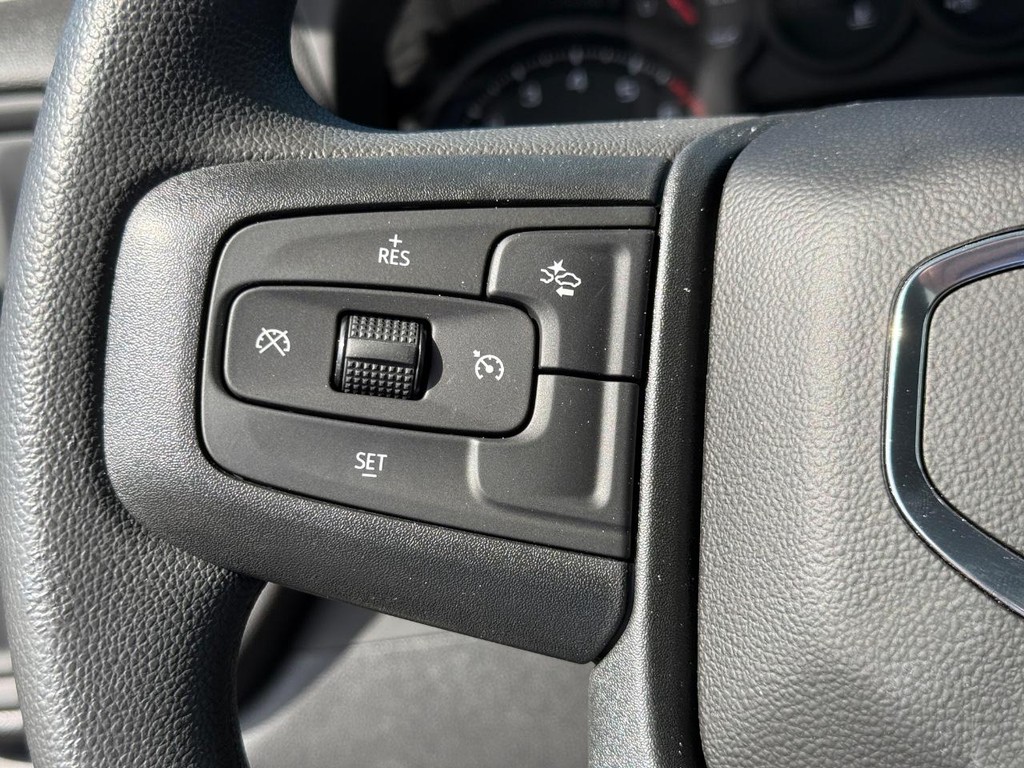 GMC Sierra 1500 Vehicle Image 10