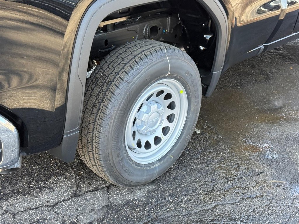 GMC Sierra 1500 Vehicle Image 04
