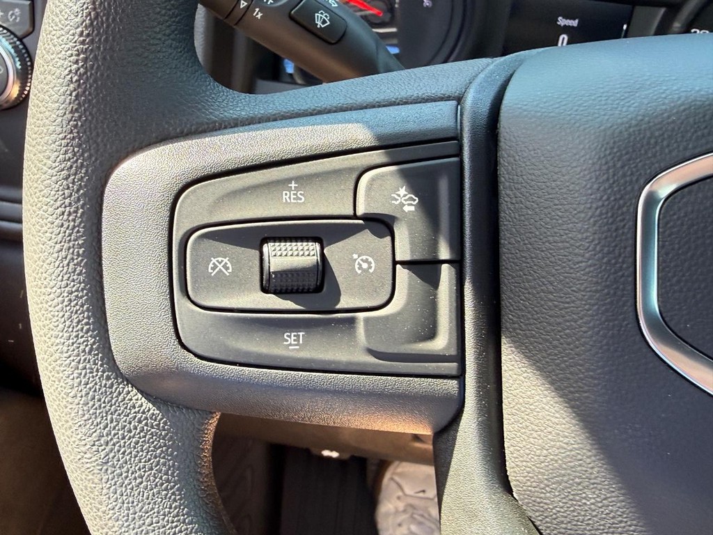 GMC Sierra 1500 Vehicle Image 09