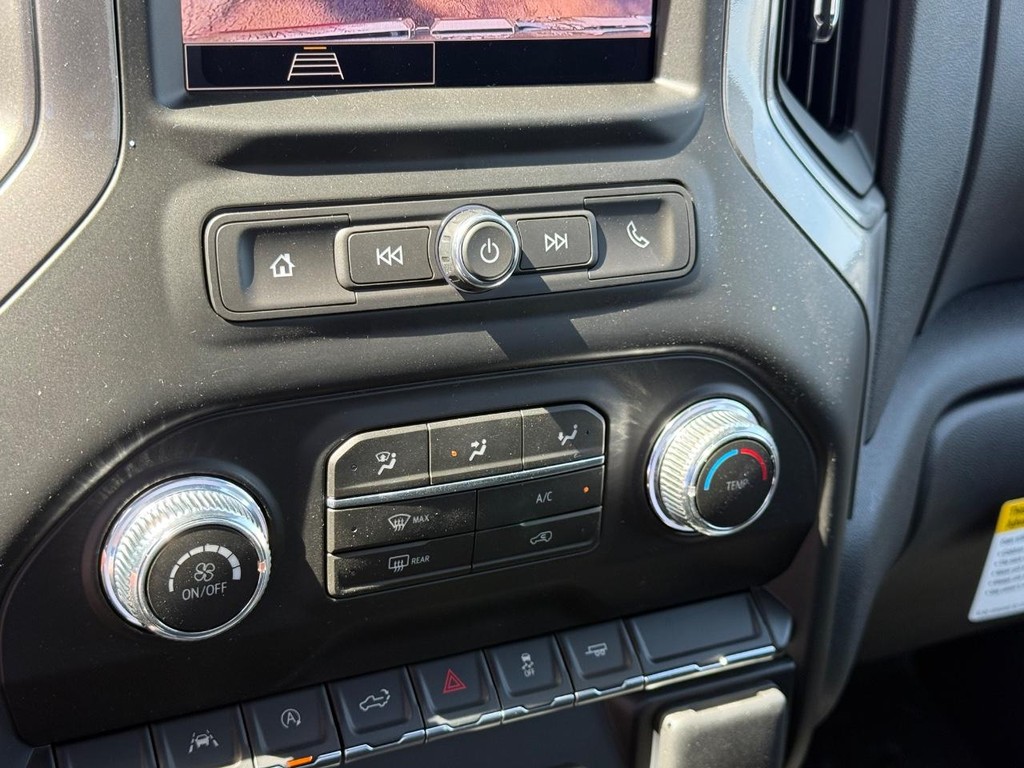 GMC Sierra 1500 Vehicle Image 12