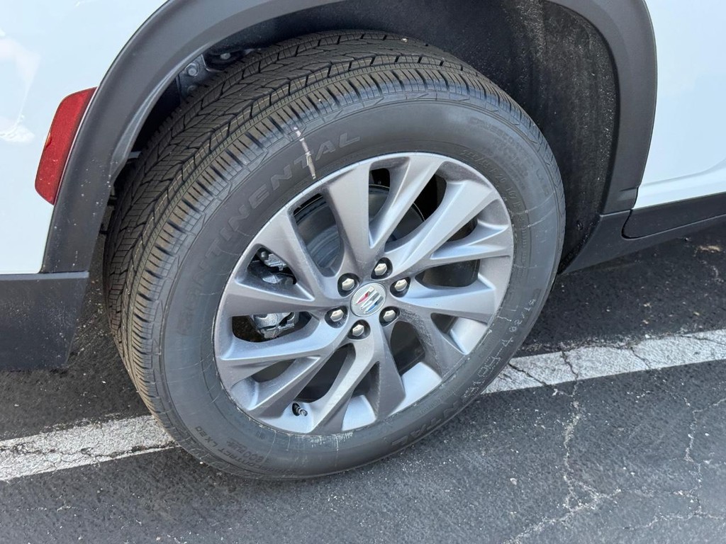 Buick Enclave Vehicle Image 04