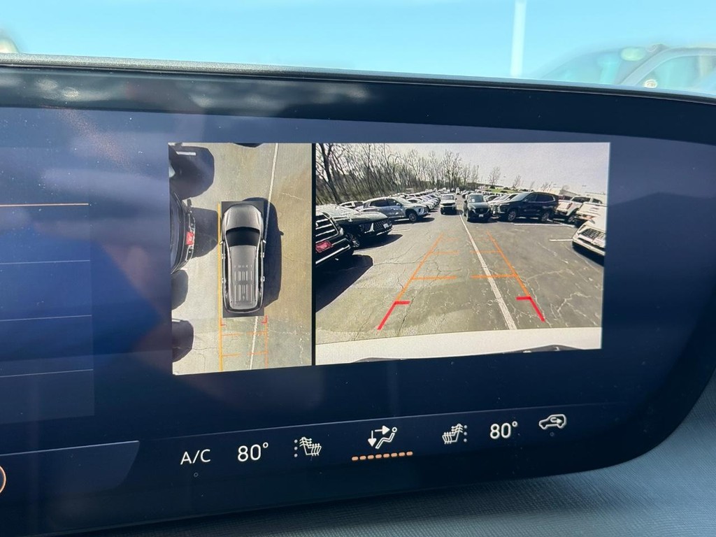 Buick Enclave Vehicle Image 14