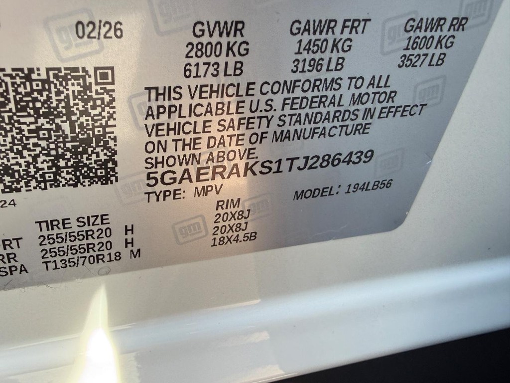 Buick Enclave Vehicle Image 15