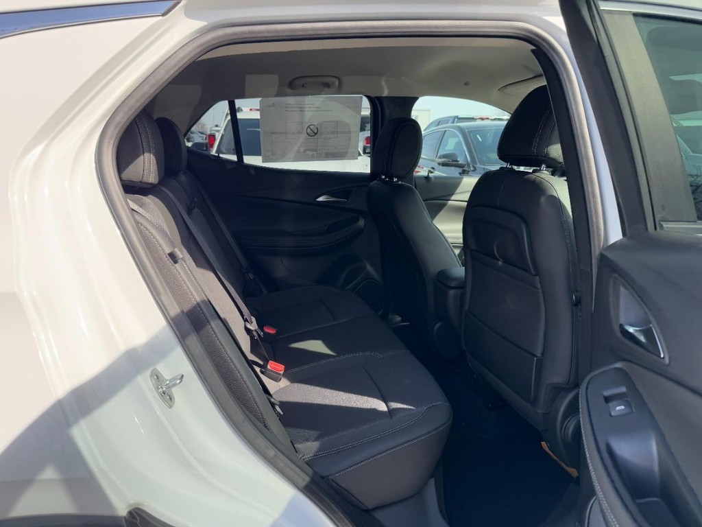 Buick Encore GX Vehicle Image 05