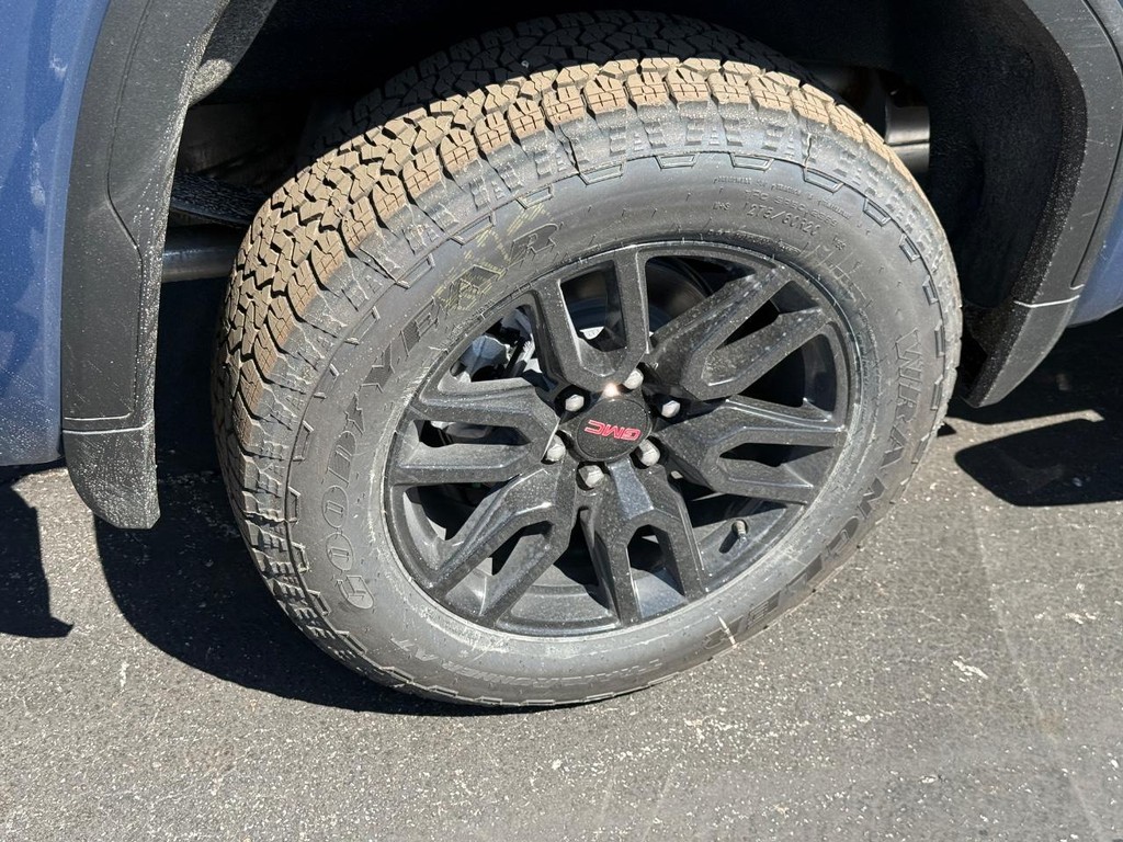 GMC Sierra 1500 Vehicle Image 06