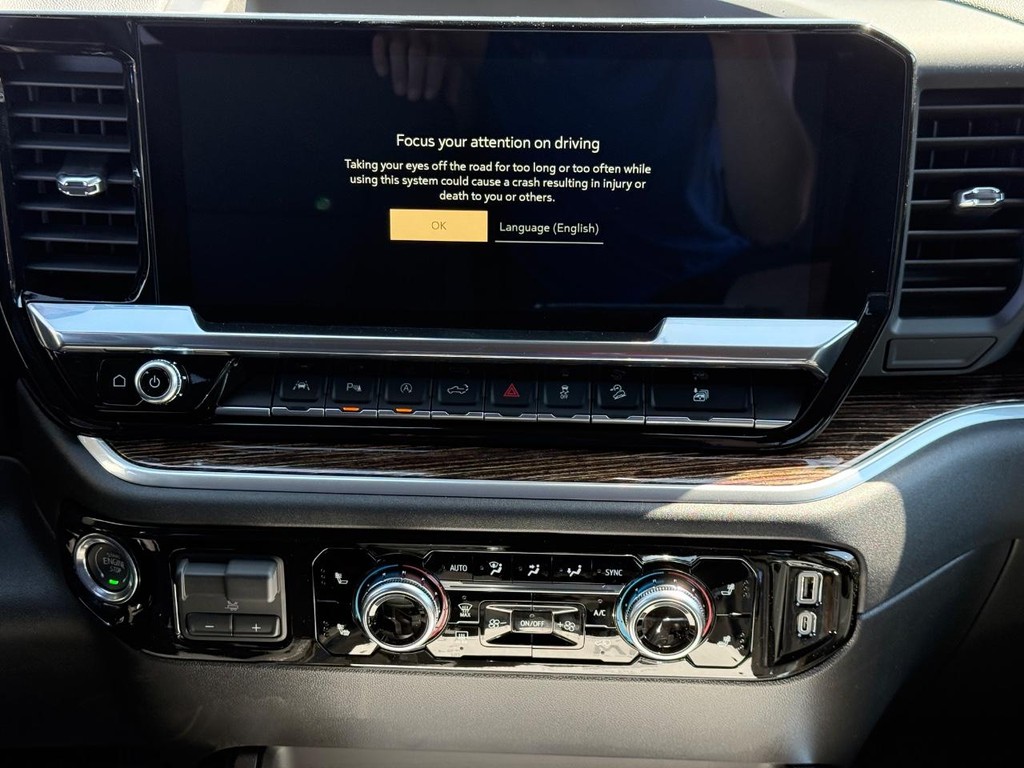 GMC Sierra 1500 Vehicle Image 10