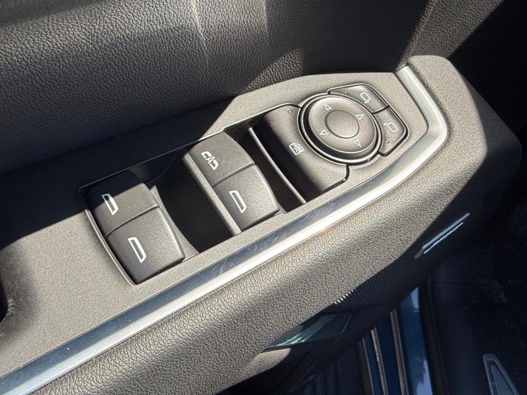 GMC Sierra 1500 Vehicle Image 11