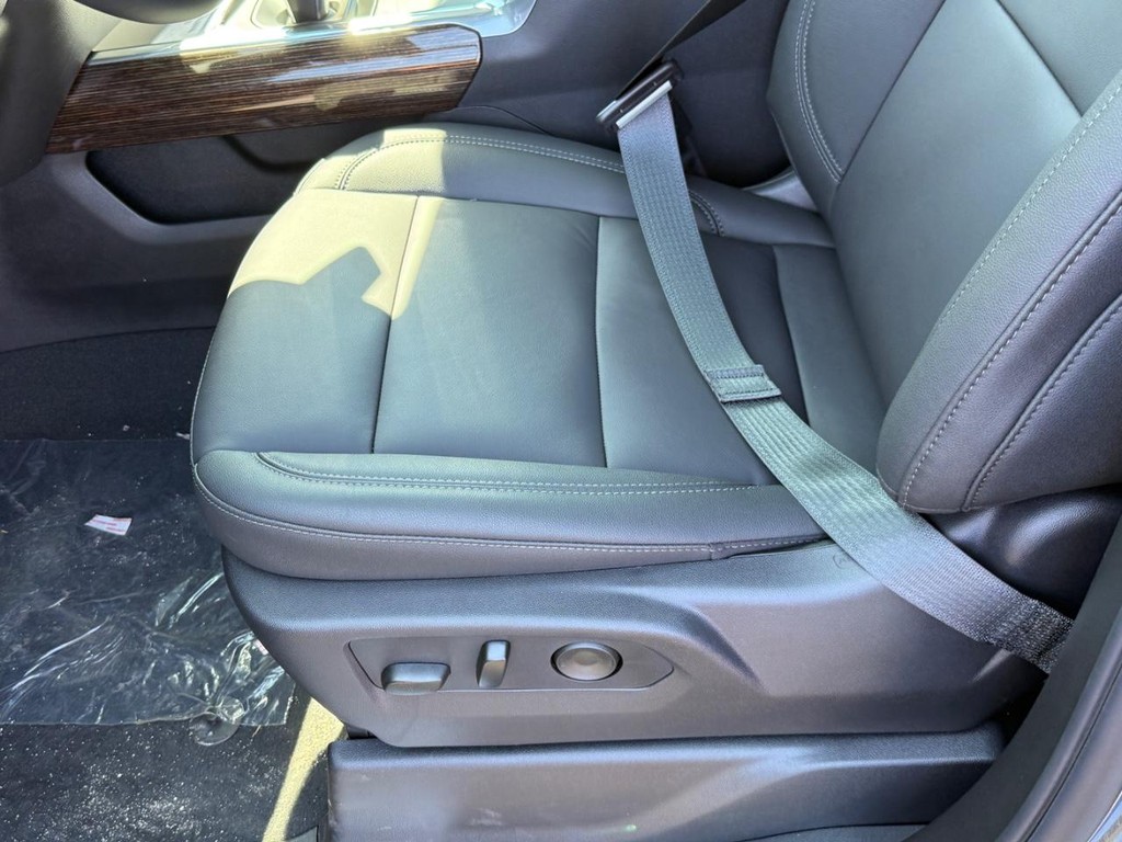 GMC Sierra 1500 Vehicle Image 12