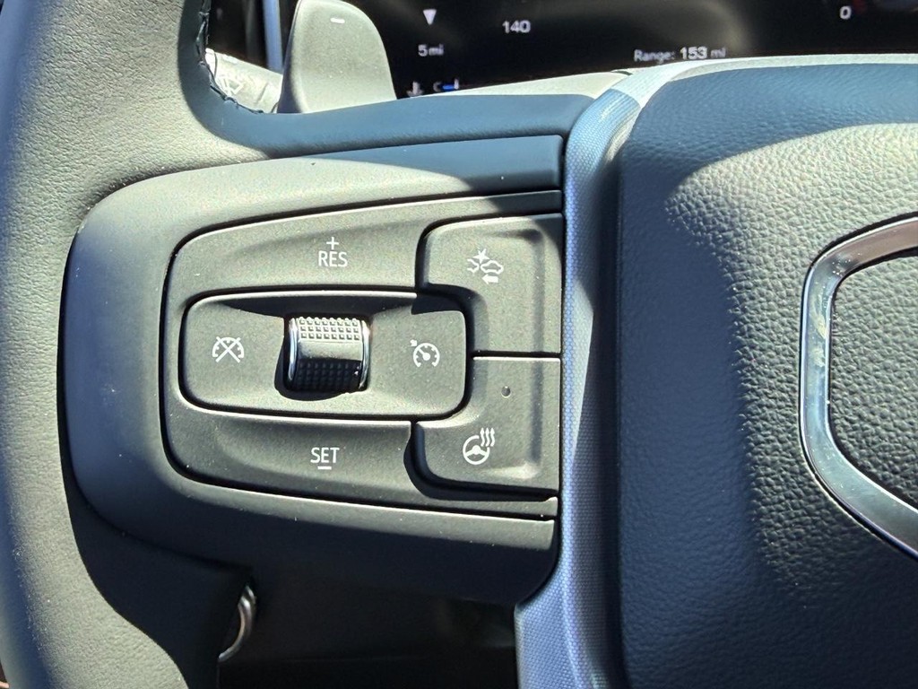 GMC Sierra 1500 Vehicle Image 14