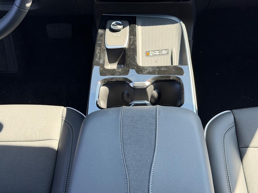 Buick Enclave Vehicle Image 10