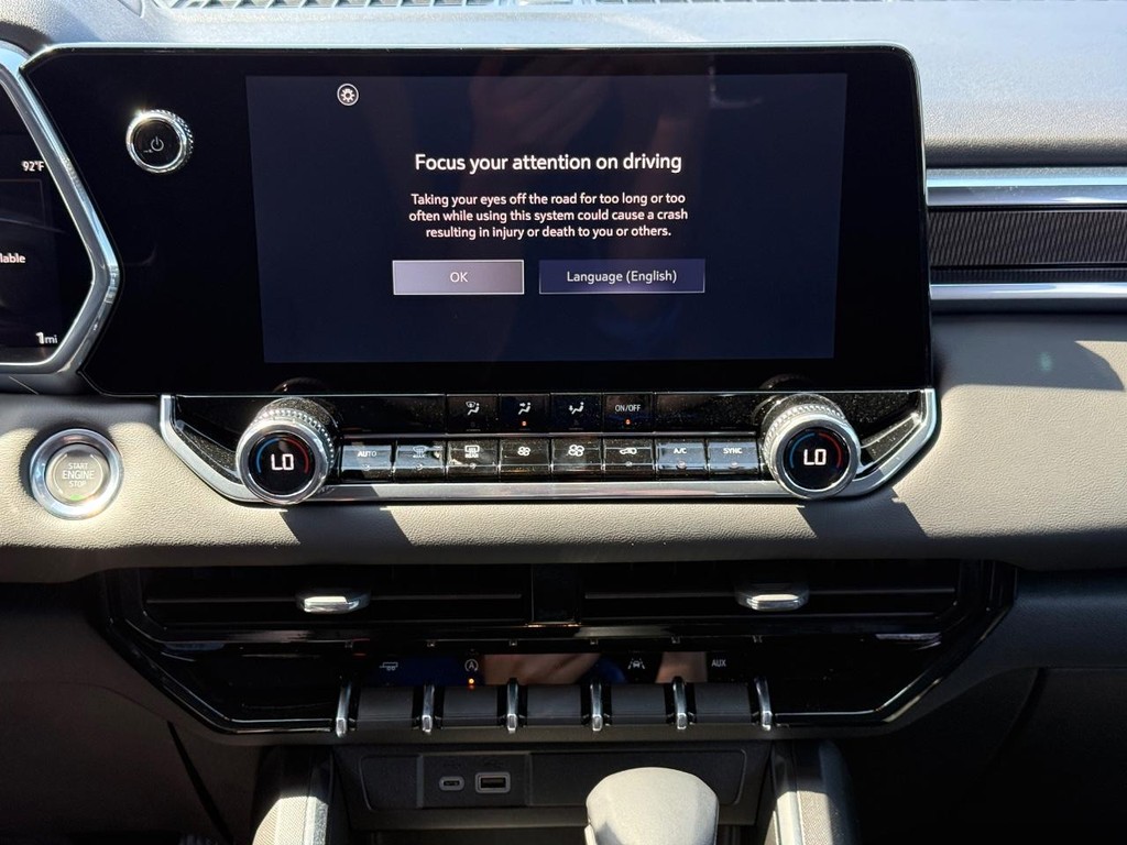 GMC Canyon Vehicle Image 09