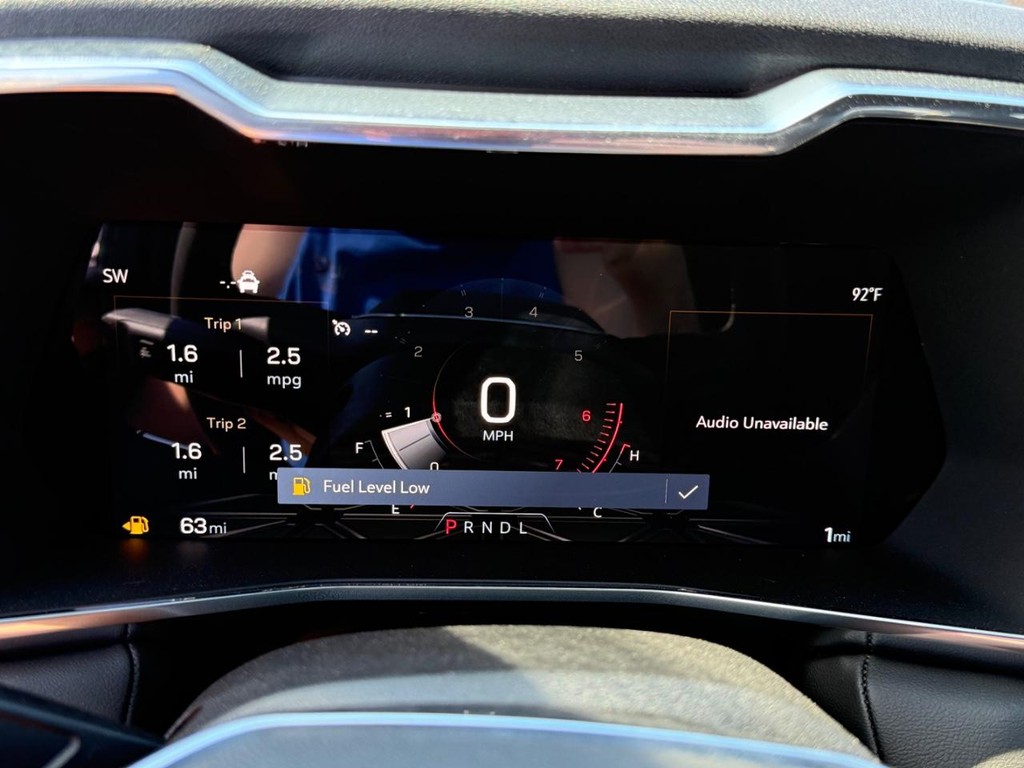 GMC Canyon Vehicle Image 14