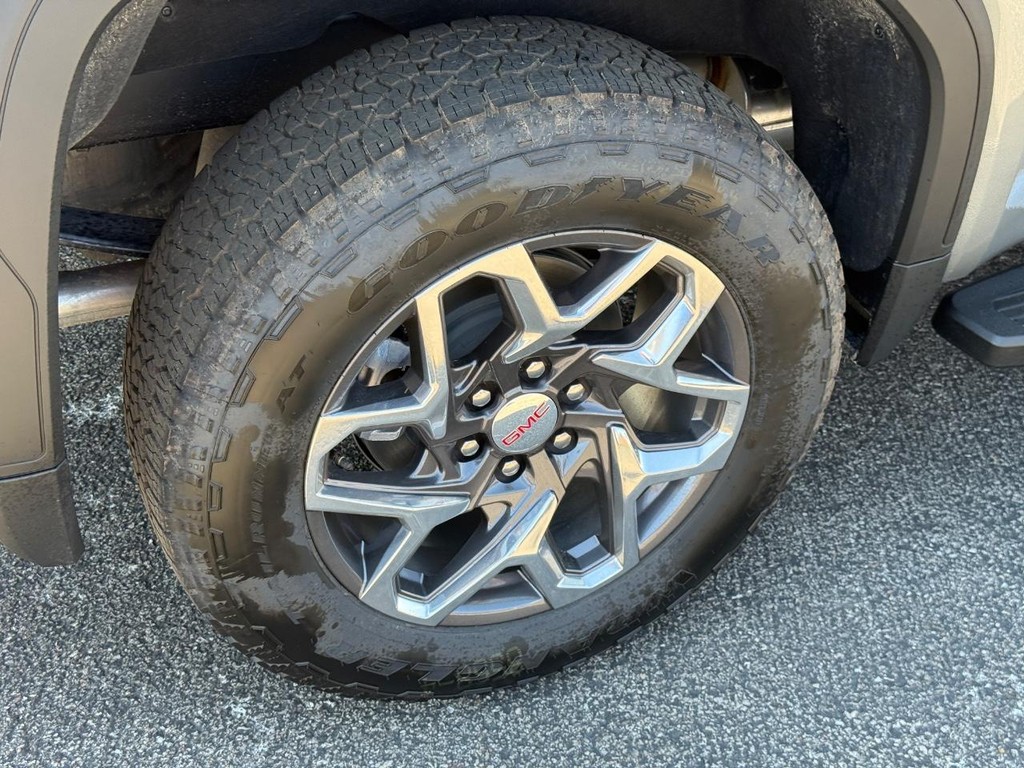 GMC Sierra 1500 Vehicle Image 05