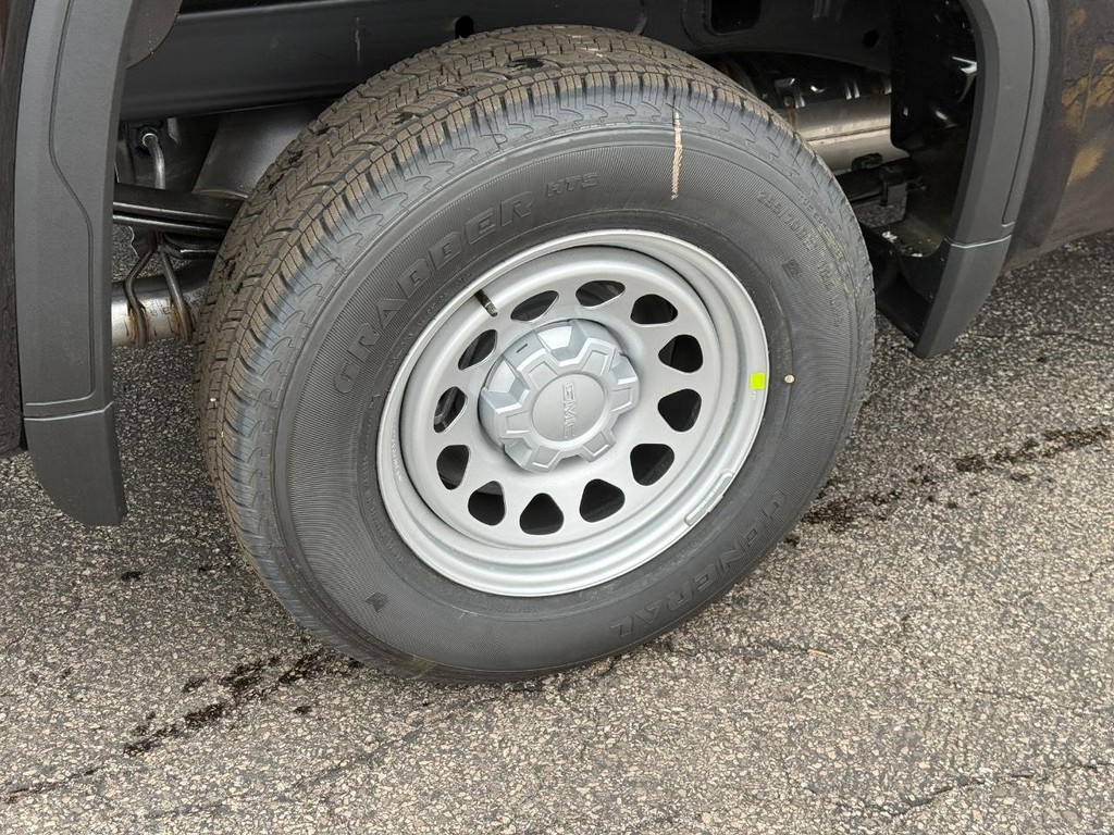 GMC Sierra 1500 Vehicle Image 04