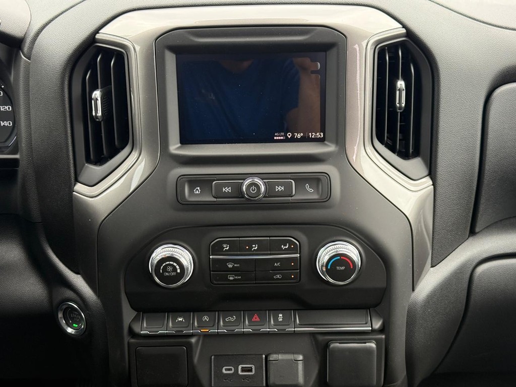 GMC Sierra 1500 Vehicle Image 08