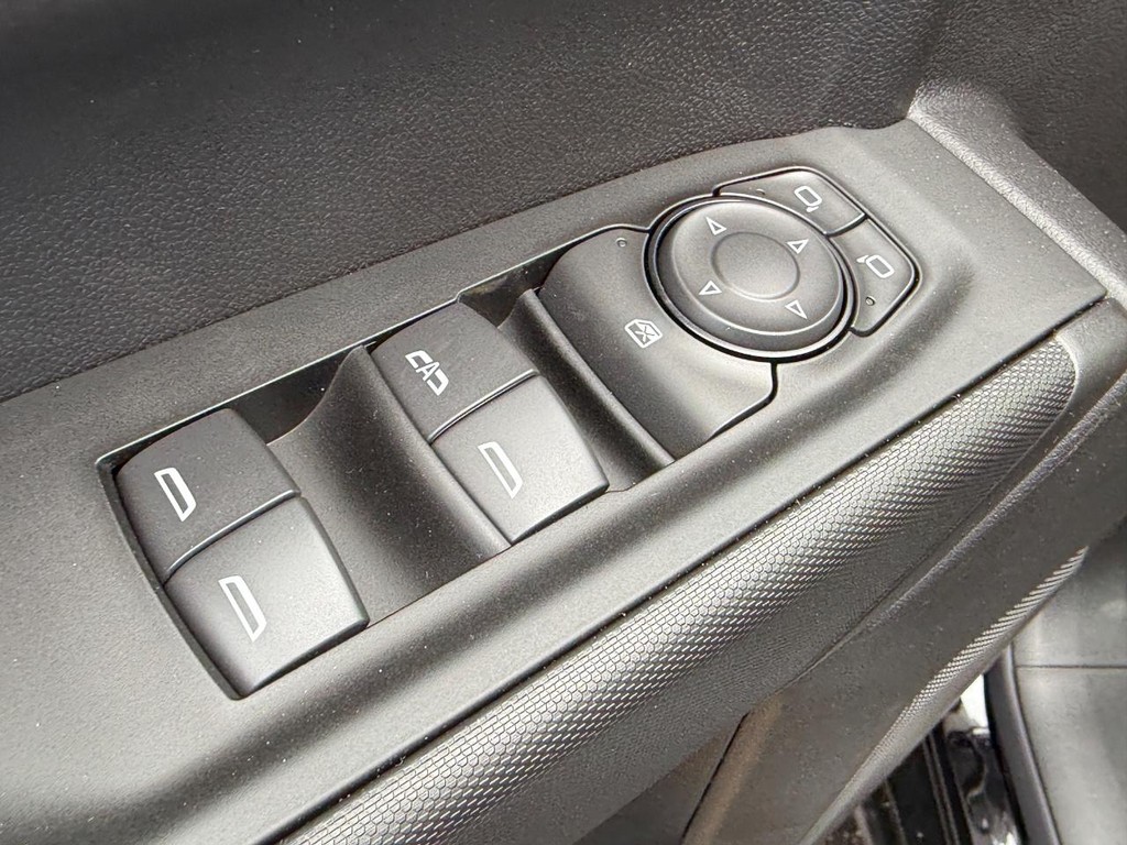 GMC Sierra 1500 Vehicle Image 09