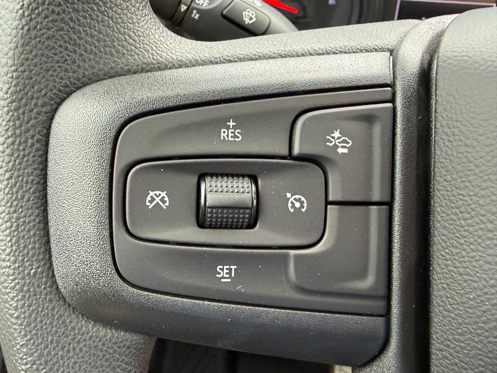 GMC Sierra 1500 Vehicle Image 12