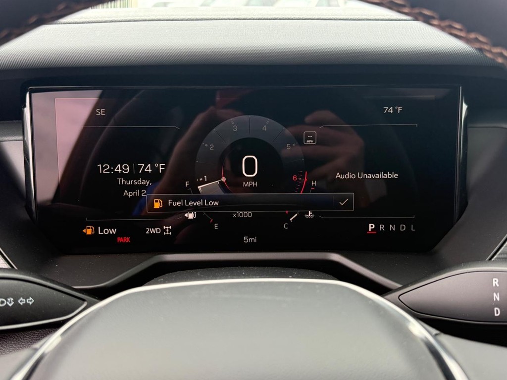 GMC Acadia Vehicle Image 18