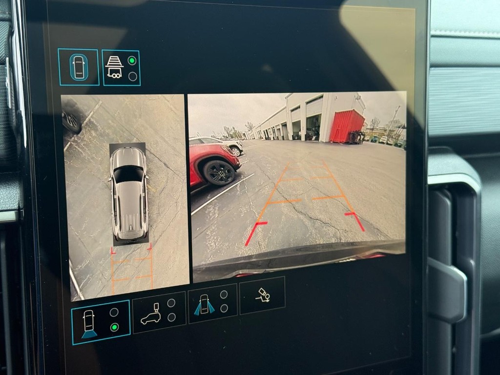 GMC Acadia Vehicle Image 19