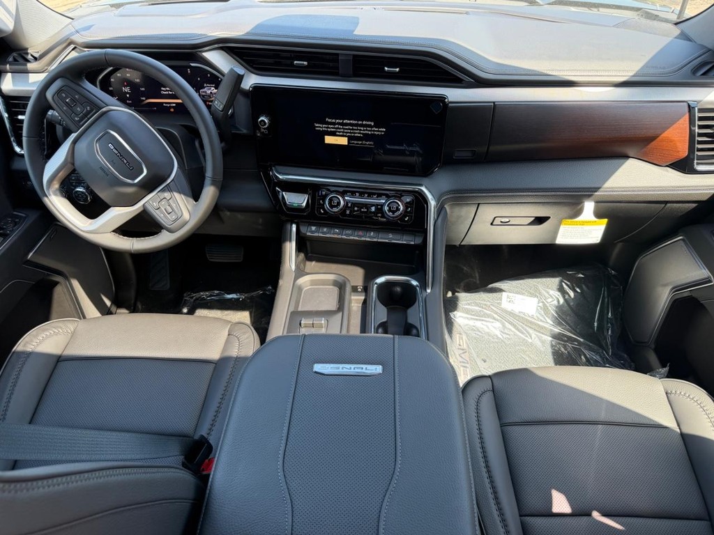 GMC Sierra 2500HD Vehicle Image 05