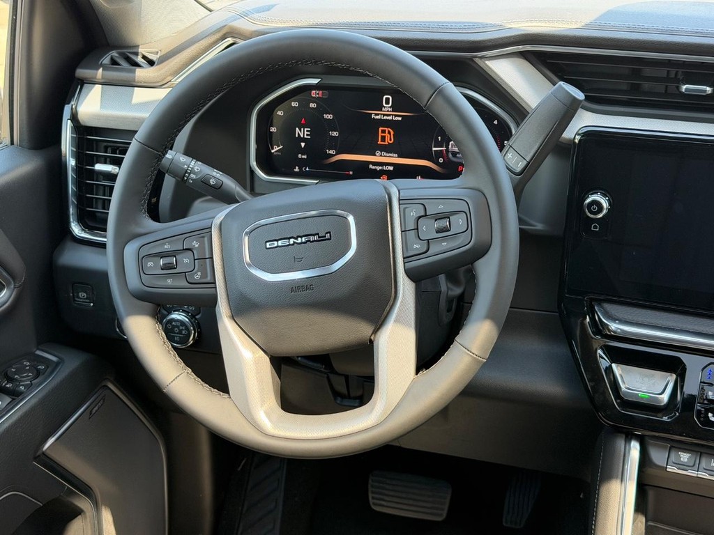 GMC Sierra 2500HD Vehicle Image 06