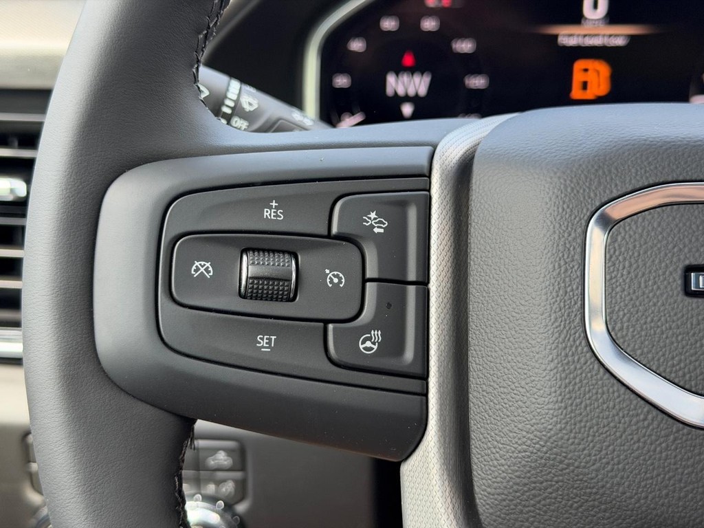 GMC Sierra 2500HD Vehicle Image 14
