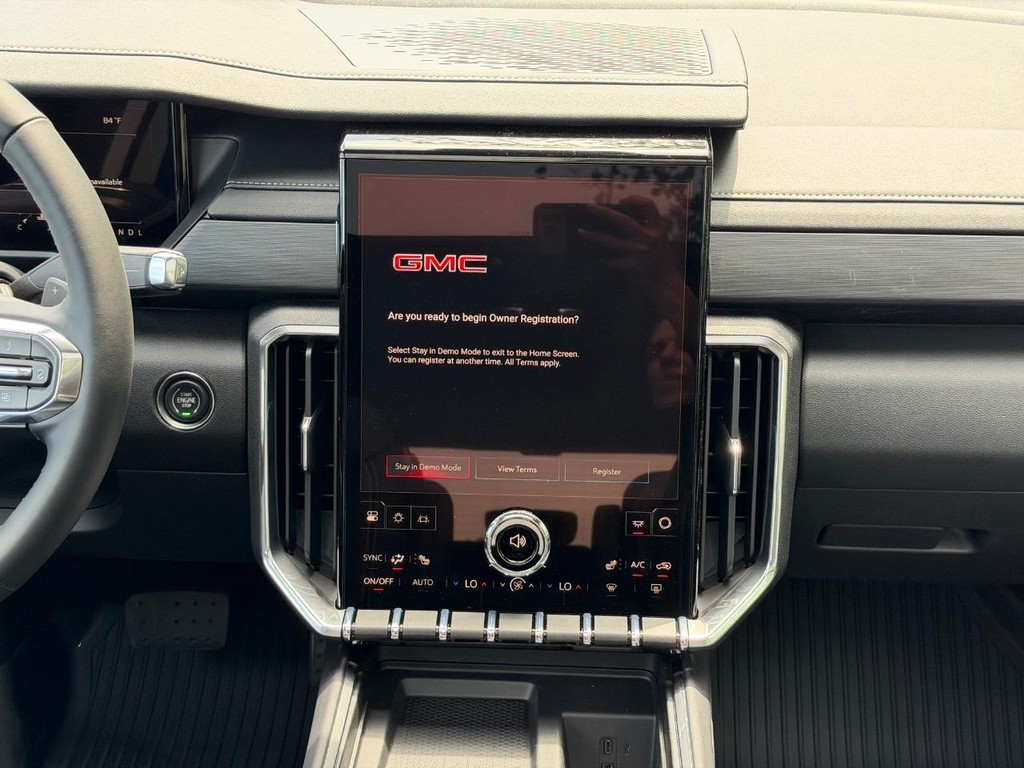 GMC Acadia Vehicle Image 08