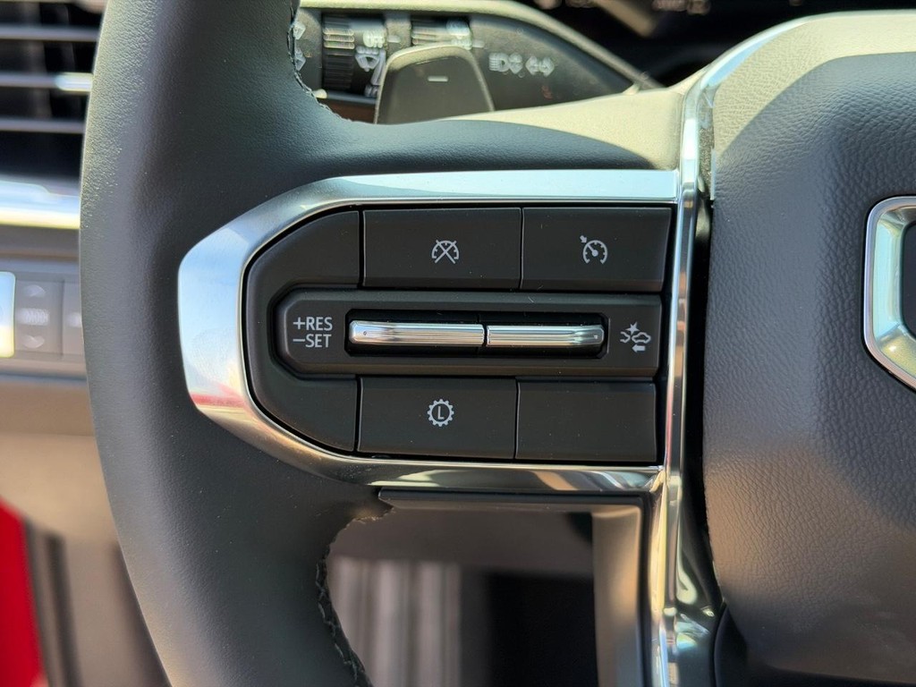 GMC Acadia Vehicle Image 13