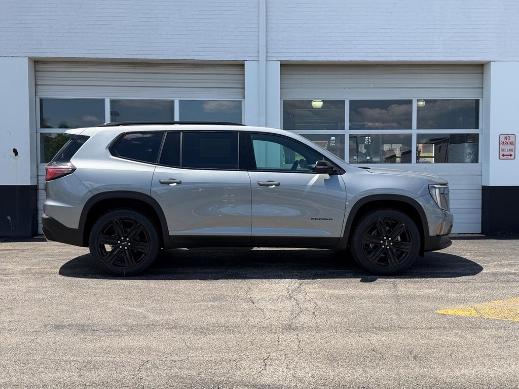 GMC Acadia Vehicle Image 02