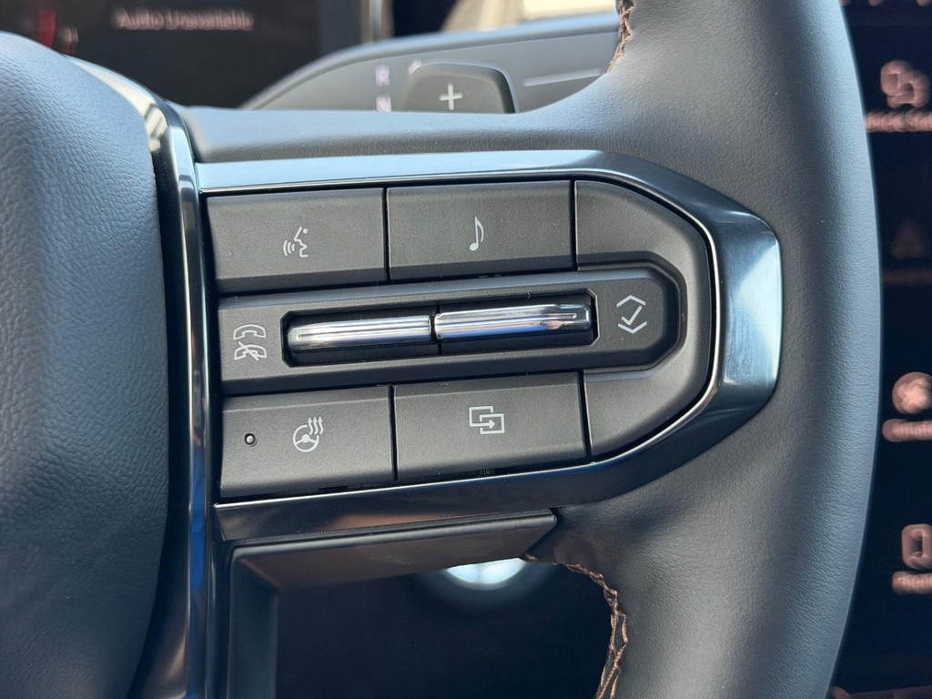 GMC Terrain Vehicle Image 12