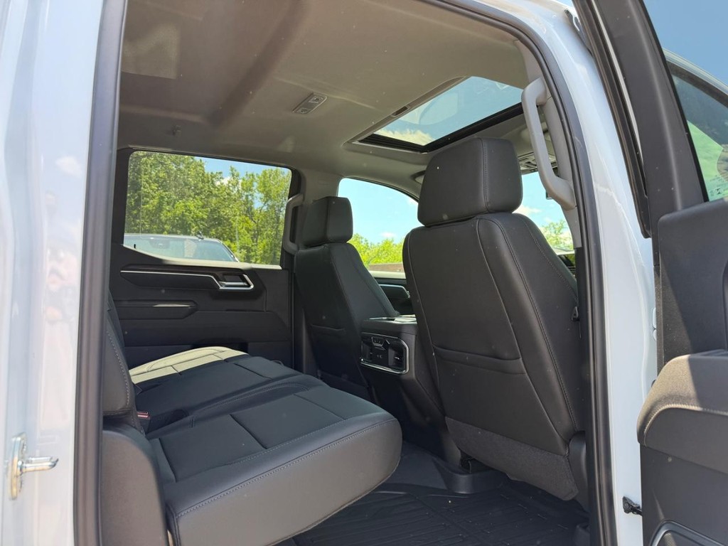 GMC Sierra 1500 Vehicle Image 04