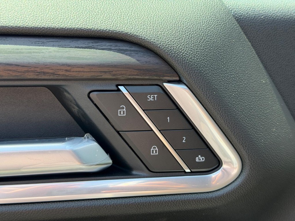 GMC Sierra 1500 Vehicle Image 10