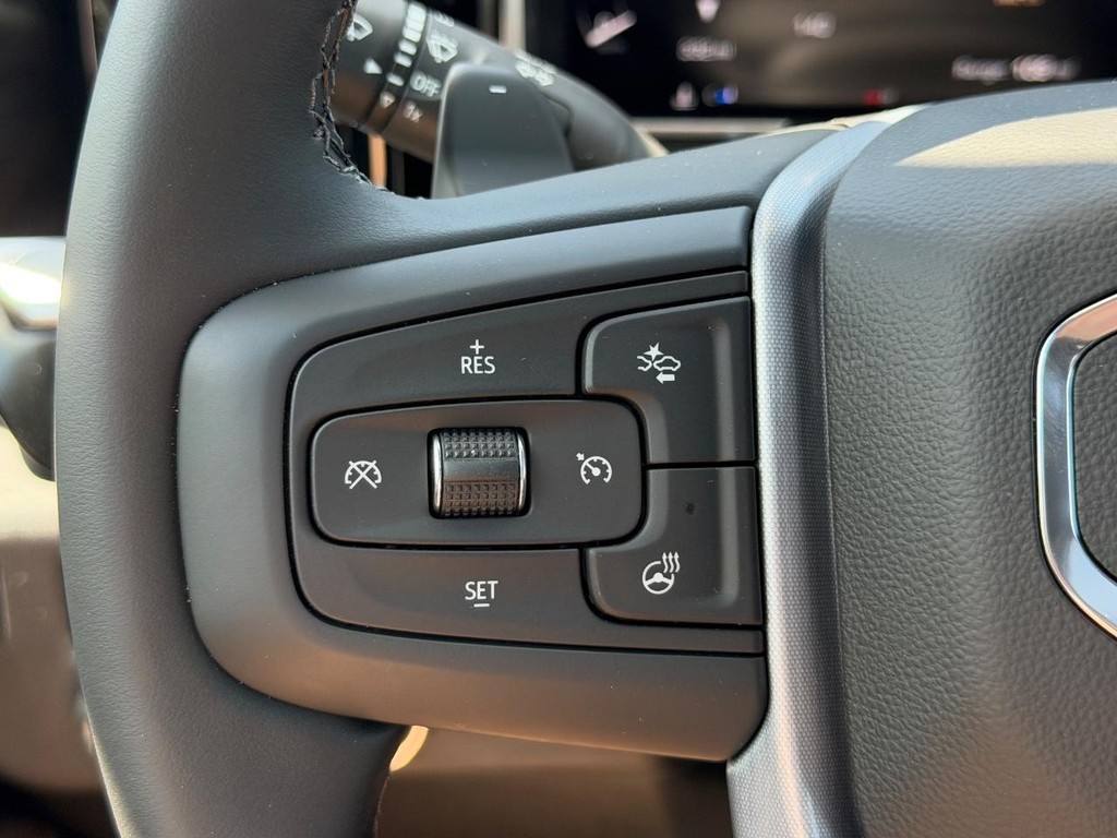 GMC Sierra 1500 Vehicle Image 12