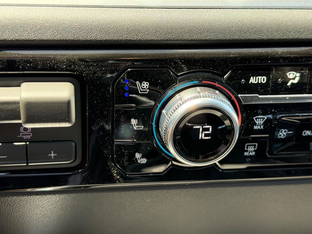 GMC Sierra 1500 Vehicle Image 15