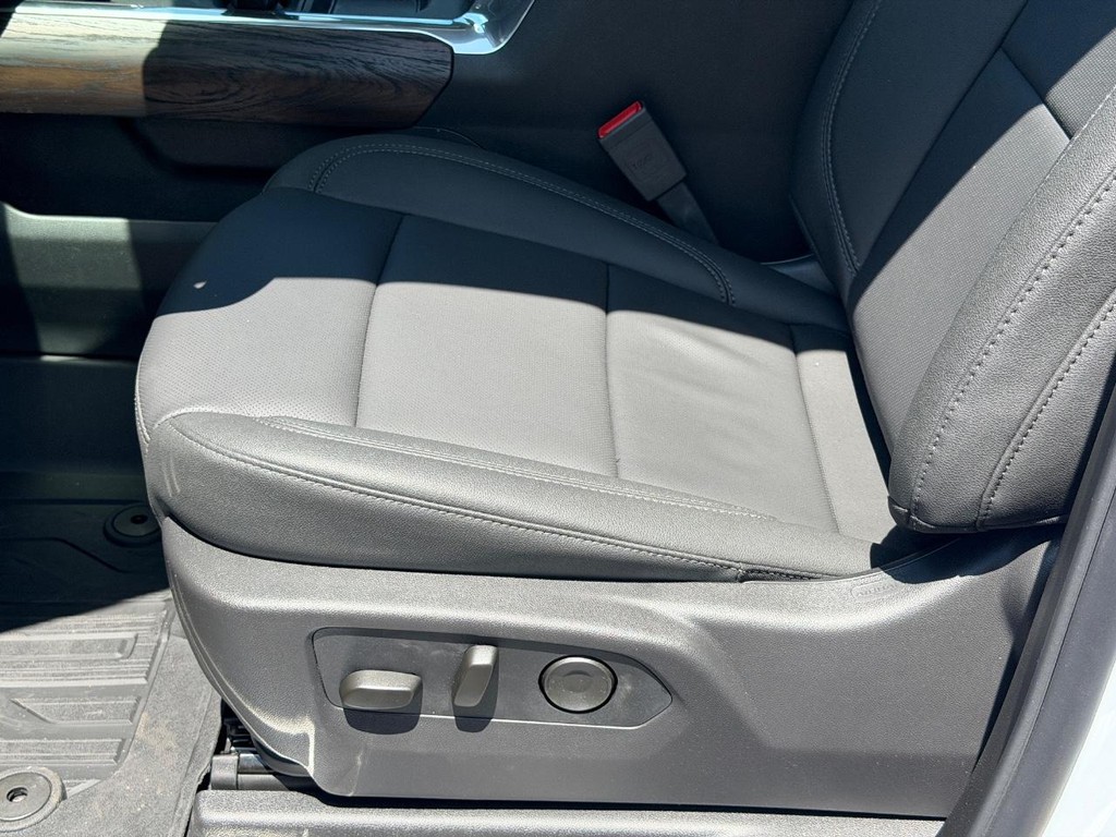 GMC Sierra 1500 Vehicle Image 16
