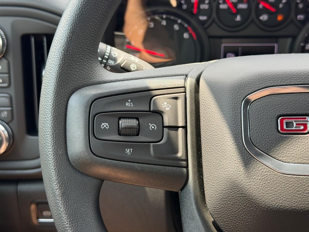 GMC Sierra 1500 Vehicle Image 12