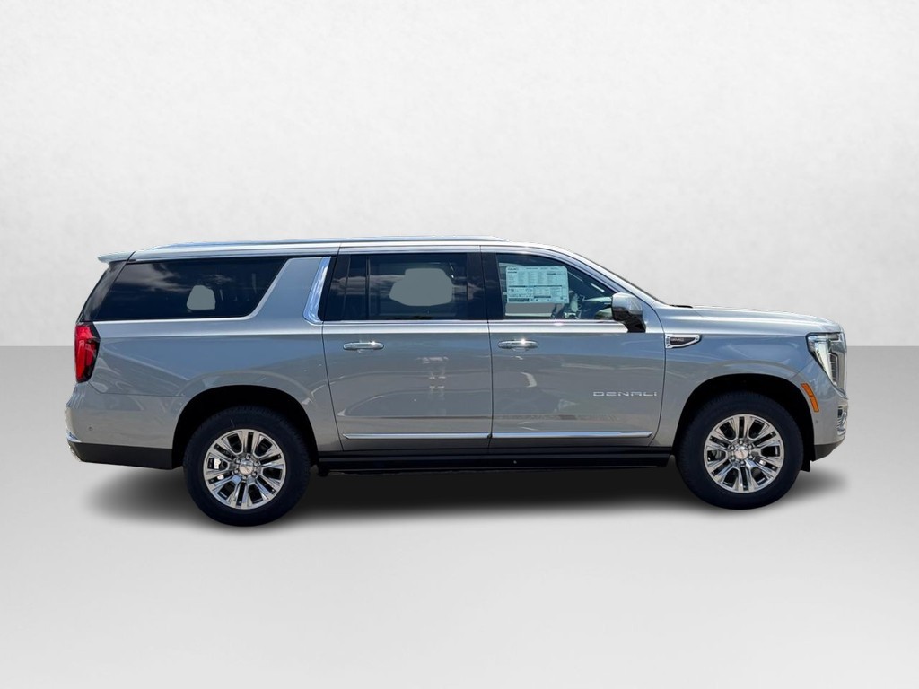 GMC Yukon XL Vehicle Image 02